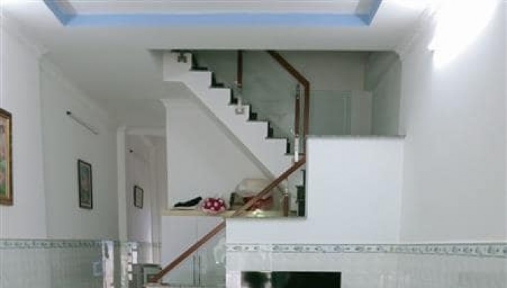 Cơ Hội Sở Hữu Nhà 2 Tầng 65m2 Tại Đường Hoàng Hữu Nam, Q.9 - Giá 4.X Tỷ