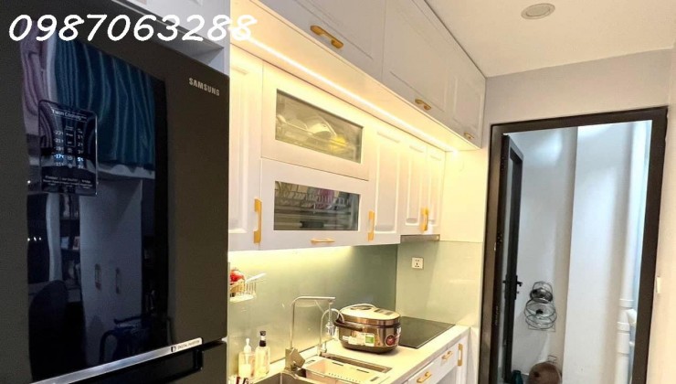 Bán chung cư Hoàng Cầu- Đống Đa 75m 2 ngủ 2 wc- có Sổ