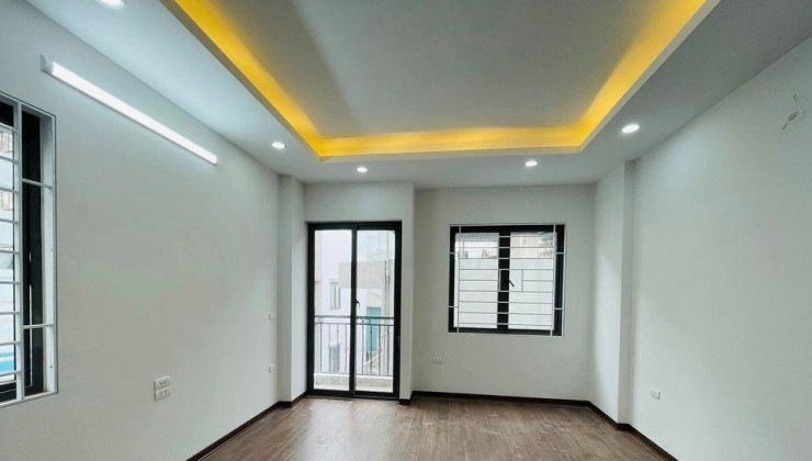 Bán nhà ở ngay Tân Bình.Phạm Văn Hai 46m2 Hẻm ÔTÔ. 6 toi nhỉnh