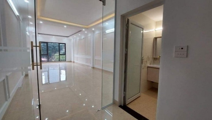 Bán nhà phố Hồng Tiến 75m2 hơn 15 tỷ ô tô thang máy ngủ trong nhà