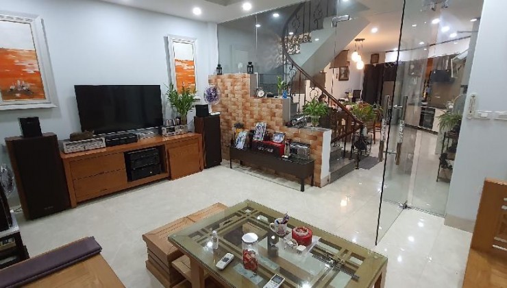 Siêu phẩm Thiên Hiền, Kinh doanh, ô tô tránh, vỉa hè, 70m2 chỉ 17.5 tỷ