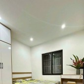 CHÍNH CHỦ BÁN NHÀ PHỐ CHÙA LÁNG DT: 45M2 TT 2 GIÁ 1.78 TỶ Đ/C : 1194 /61 PHỐ ĐƯỜNG LÁNG HÀ NỘI.