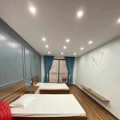 Bán nhà Phân khúc hiếm Lô góc, khu đô thị Việt Hưng, ô tô đỗ cửa 5,1 tỷ