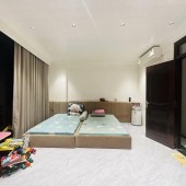 Nhà Mới Đẹp MP Nguyễn Trường Tộ 8 Tầng Hầm 70M2 Thông Sàn 57 Tỷ