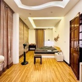 SIÊU HIẾM - NHÀ TRƯỜNG CHINH - NGÃ TƯ VỌNG - LÔ GÓC 3 THOÁNG - 40M RA OTO TRÁNH - NGÕ THÔNG KINH DOANH - GẦN BÁCH KINH XÂY - AN NINH TUYỆT ĐỐI - XÁCH