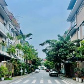 Hàng Xóm Quan Chức, Liền Kề Siêu Đẹp Phố Trương Định, 95m x 5T. Giá 28 tỷ nhỉnh