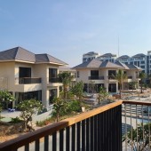 Biệt thự nghỉ dưỡng ven biển, 290M2,full nội thất, 2 hồ bơi, CK đến 6 tỷ