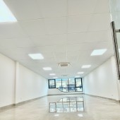 Chính chủ cho thuê nguyên căn mới hoàn thiện, 124m2; 4.5T; Khu Dịch Vọng- 34 Tr; Kinh doanh,VP