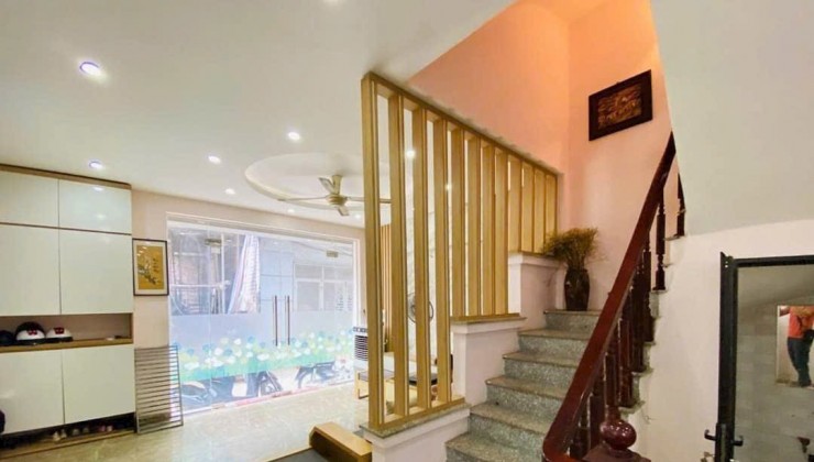 Bán nhà Trần Cung - Bắc Từ Liêm 50m2 lô góc 5 tầng giá gần 8 tỷ