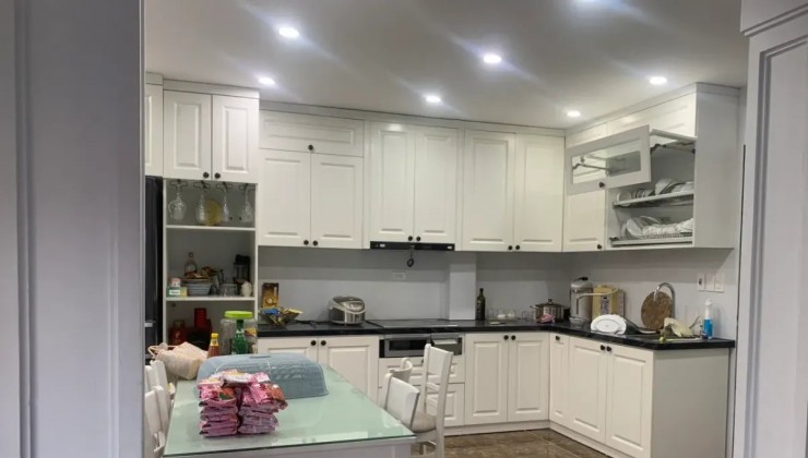 MẶT NGÕ, KINH DOANH, Ô TÔ CHÁNH,Lâm Hạ 43m2, 5 tầng, mặt tiền 8m, 12.2 tỷ Long Biên.