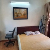 -Nhà 4 tầng BTCT 1 trệt 2 lầu , 2PN 3 WC , 1 phòng khách, 1 bếp, 2 sân thượng trồng cây, giặt phơi đồ.. chủ xây tâm huyết để ở,,