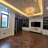 Nhà Đẹp Tại Pháo Đài Láng, Đống Đa - Giá 9.5 Tỷ, 60m, 4T.
