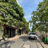 Bán gấp 5,5 tỷ ,80m2 quận 10 ,2 tầng , Hẻm to x , gần Đại Học Bách Khoa