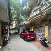 BÁN NHÀ PHẠM NGỌC THẠCH 50M/4 TẦNG, Ô TÔ TRÁNH NHAU, MẶT TIỀN RỘNG 3.8M, NGÕ THÔNG.