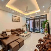 NHÀ LÕI ĐỐNG ĐA DIỆN TÍCH KHỦNG 56M/6 TẦNG, THANG MÁY, 8 PHÒNG NGỦ, Ở NGAY