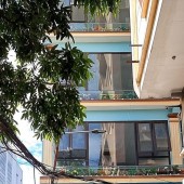 Cho thuê mặt bằng tầng 1 vị trí đẹp đường Thanh Nhàn, ngay cạnh Bệnh viên Ung bướu