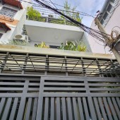 Nhà Giá Cực Tốt ! Nhà đẹp mới 3 tầng 53m Giá 6.4 tỷ
