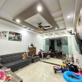 Bán nhà Văn Phú, Hà Đông, 47m2, 4 tầng, mặt tiền 4,5m, giá bán 4,9 tỷ, Ô TÔ đỗ gần.