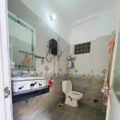 Bán nhà 1/ sát mặt tiền Phạm Văn Bạch (2 tầng)