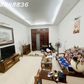 Bán nhà phố Văn Miếu Đống Đa 31m 5 tầng