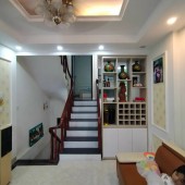 Chính chủ cần bán gấp căn nhà phố Đàm Quang Trung, 83m2, mặt tiền 6.5m. 8.7 tỷ.