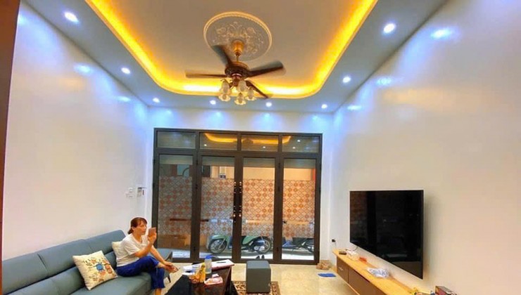 CẦN BÁN GẤP ! VĂN CAO 35m2 - 4.7 Tỷ -  LÔ GÓC - GẦN CHỢ - TRƯỜNG HỌC - BỆNH VIỆN LAO PHỔI - KINH DOANH HẾT NƯỚC CHẤM