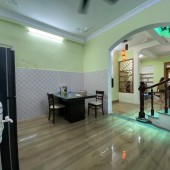 Bán căn nhà 2 Tầng, Ngang rộng lớn 5m. Nguyễn Văn Qúa. Q12