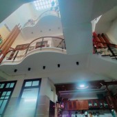 ► kiệt Nguyễn Tất Thành gần Bắc Đẩu, 106m2, 3 mê cực chất, giá cự tốt, ~30tr/m2