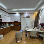 Bán căn nhà căn góc 5 tầng, 3 mặt thoáng phố Vũ Ngọc Phan, Láng Hạ, nhà đẹp ở ngay