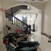 Bán gấp nhà phân lô đường Láng, 5 tầng, 48m2, xây chắc chắn, giao thông thuận tiện