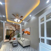 Cần bán gấp nhà #TrầnHữuTước- #ĐốngĐa full nội thất, ngõ rộng, nhà thoáng, nhiều ngủ 5 tầng x 35m2. 5,95 tỷ