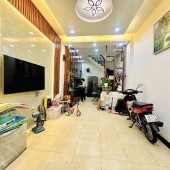 Bán nhà Khương Trung vị trí cực đẹp, 40m ra ô tô, thoáng sáng, nở hậu 37m2 x 5 tầng. 6,5 tỷ