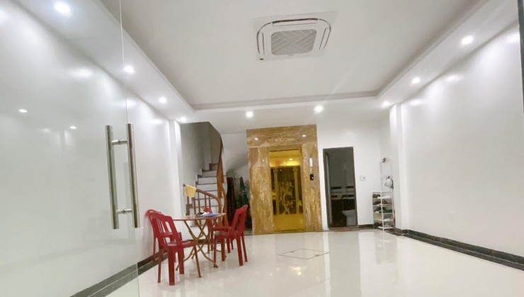 Nhà Giảng Võ 7 Tầng Thang Máy Ô TÔ Mặt tiền  5M  50M2 23.3 Tỷ