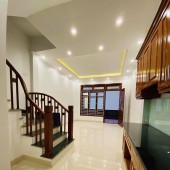 BÁN NHÀ NGUYỄN KHANG 40M2 - GIÁ NHỈNH 6 TỶ - NGÕ THÔNG GẦN PHỐ - 20M Ô TÔ ĐỖ - LÔ GÓC - NHÀ CỰC CHẤT