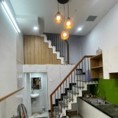 Nhà mới đẹp Âu Cơ 2 tầng 20M2 Quận Tân Bình đoạn gần (Bệnh Viện Quận Tân Phú ) HẺM OTO VF3 vào tới nhà, nhà cực đẹp, được kiến trúc sư thiết kế tỉ mỉ
