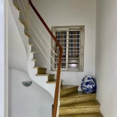 Mặt Phố Hai Bà Trưng 65M2 7 Tầng Thang Máy 32 Tỷ Vỉa Hè Rộng Dòng Tiền 70TR/TH