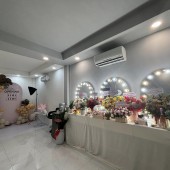 SANG TIỆM MAKEUP TẠI SỐ 52 ,ĐƯỜNG 4, PHƯỜNG LINH CHIỂU ,TP THỦ ĐỨC, TP HỒ CHÍ MINH