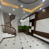 Nhà mới ở ngay, ngõ nông, gần ô tô tránh Tam Hiệp Thanh trì DT30 x4 Tầng giá rẻ chỉ 3.98 tỷ