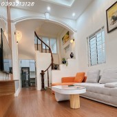 Nhà Đẹp 4 Tầng, Lô Góc Cực Thoáng, Đội Cấn, Ba Đình, Diện Tích 50m2, Gần Ô Tô, Nhỉnh 7 Tỷ.