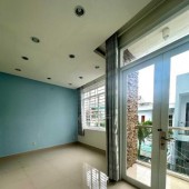 Bán nhà mới 3 tầng, 50m2 (5x10) gần trường CĐ Công Thương, Phước Long B, Quận 9