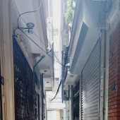 BÁN NHÀ TRẦN CUNG - NHÀ ĐẸP DÂN XÂY , 6 TẦNG ĐỦ CÔNG NĂNG ĐẸP LONG LANH , GẦN PHỐ , BAY NHANH
