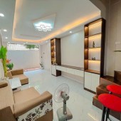 Yên Xá Thanh Trì nhà đẹp 32m2 chỉ 4 tỷ cực gần ô tô.