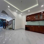 NAHF RIỀN, MỚI- ĐẸP Ở LUÔN,64M2, 4 TẦNG,MẶT TIỀN 4M, 6.55 TỶ - LONG BIÊN.