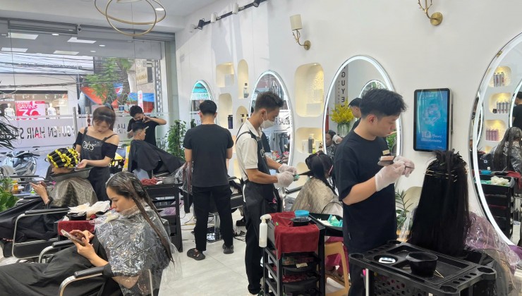 CHÍNH CHỦ CẦN SANG NHƯỢNG SALON TÓC ĐƯỜNG ÔNG ÍCH KHIÊM, PHƯỜNG THẠCH THANG