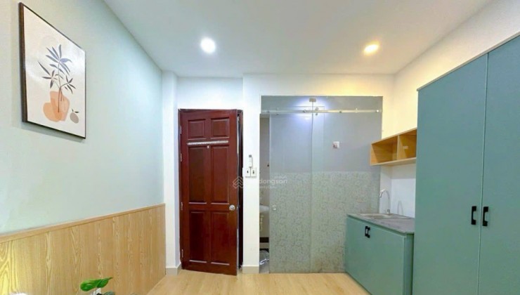 Chính chủ bán nhà Hoa Lan P2 Phú Nhuận DT: 4.5*18m - 5 tầng nhà mới thang máy, HĐT: 70tr giá 22 tỷ