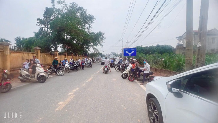 NÓI ĐẾN ĐẤT THANH SƠN MINH PHÚ LÀ ĐÃ BIẾT GIÁ TRỊ TIỀM NĂNG LỚN  CỦA NÓ TÀI CHIMNHS CHỈ HƠN 3 TỶ DT 1119 M KHUÔN THƯA ĐẸP ĐƯỜNG TRƯỚC ĐÁT RỘNG 12 M