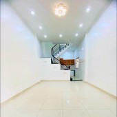 NHÀ 2 TẦNG - CHIẾN LƯỢC - HẺM XE HƠI - CHỈ HƠN 3 TỶ