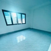 Bán nhà 3 tầng mới xây Vĩnh Quỳnh, Thanh Trì, Diện tích: 63m2, giá bán 4,x tỷ.