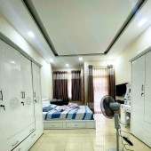 Nhà Hoàng Hoa Thám , P.6, HXH,91m2,3 tầng , 8 PN,PL Chuẩn