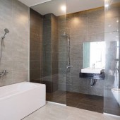Chính chủ bán nhà 4 tầng xây kiểu biệt thự cao cấp đường Nguyễn Phạm Tuân, Ngũ Hành Sơn, Đà Nẵng.
